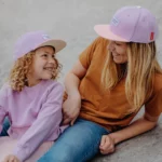 HELLO HOSSY damska czapka z daszkiem Mini Purple